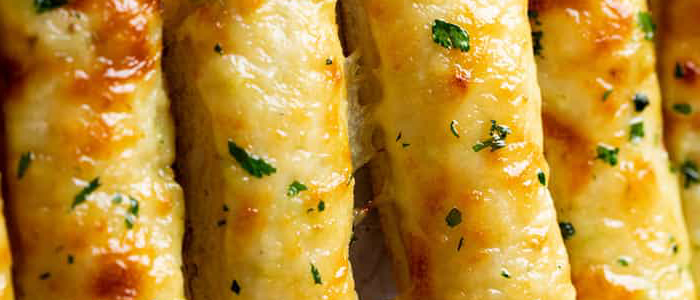 Garlic Bread With Cheese & Mushrooms 